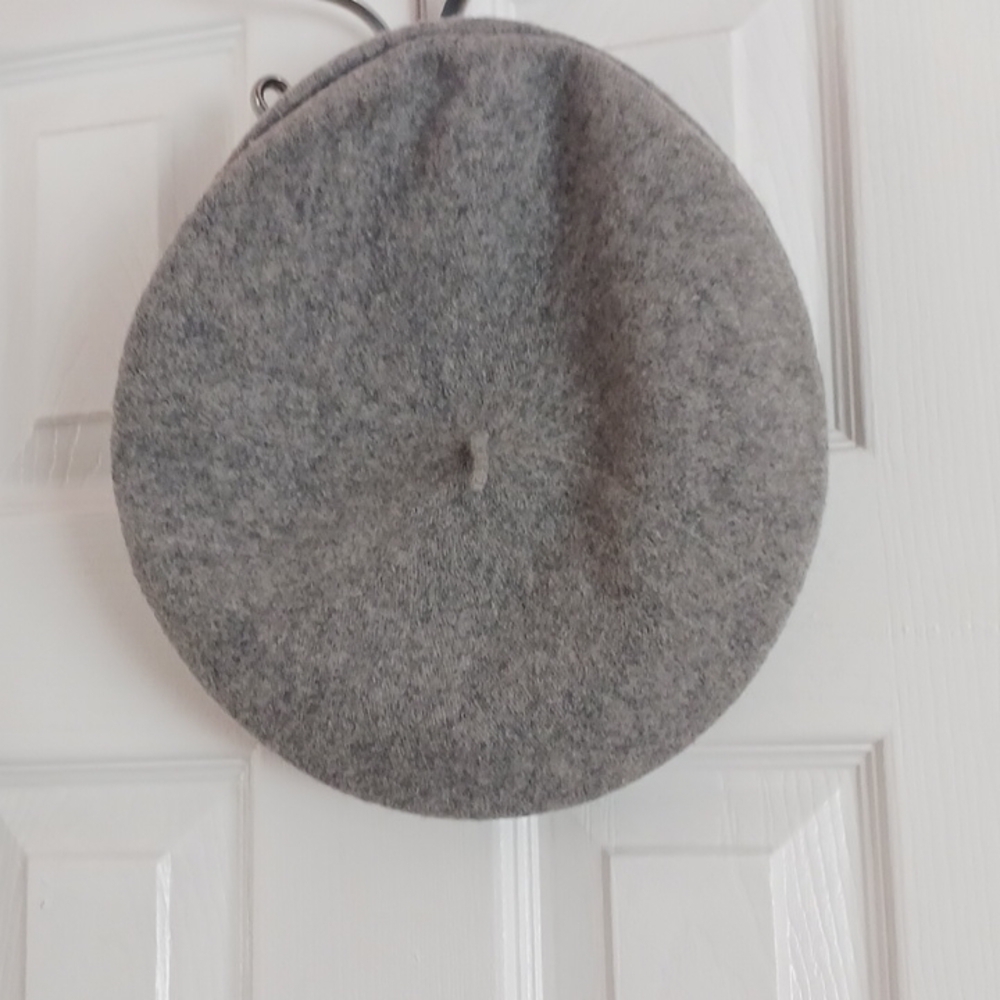 BERET - Picture 3 of 7
